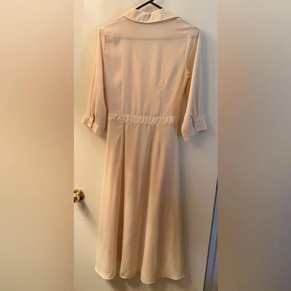 Boohoo Plunge Neck Split Maxi Top in Cream - Picture 2 of 4